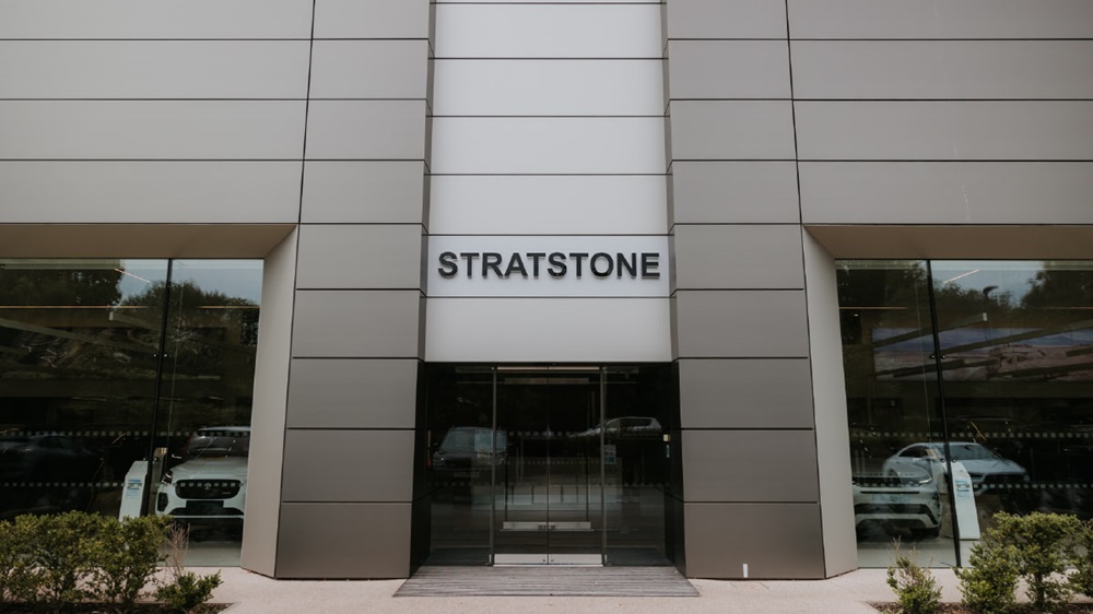 Land Rover Tonbridge Dealership Entrance