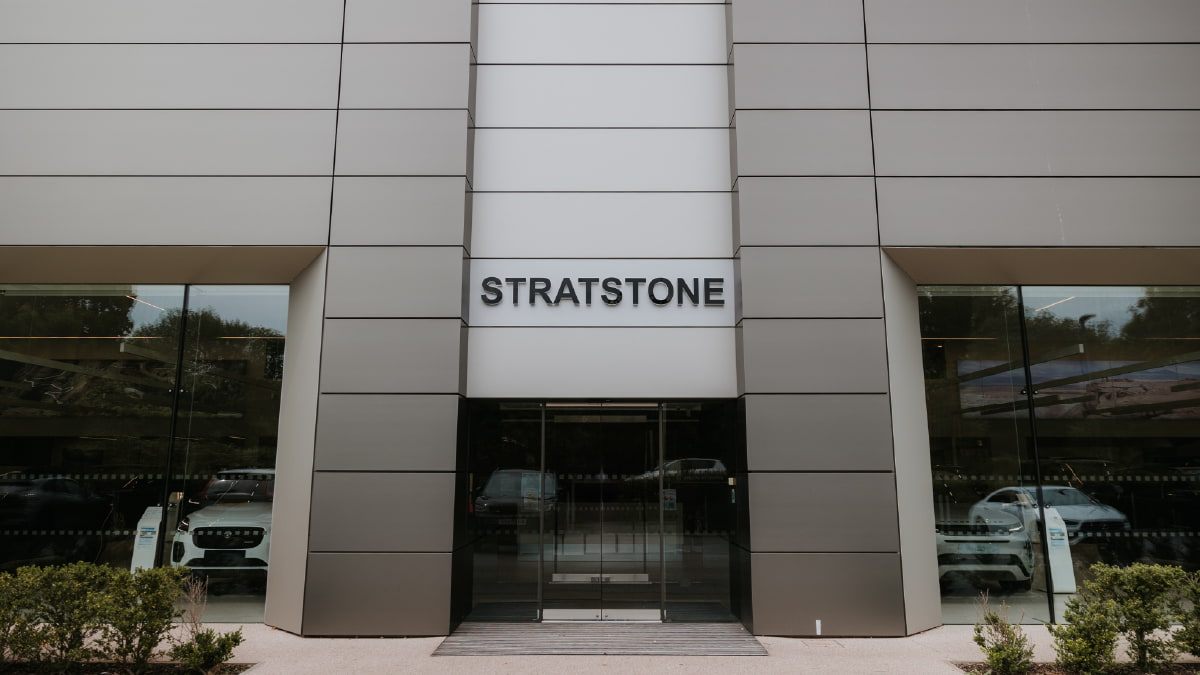 Land Rover Tonbridge Dealership Entrance