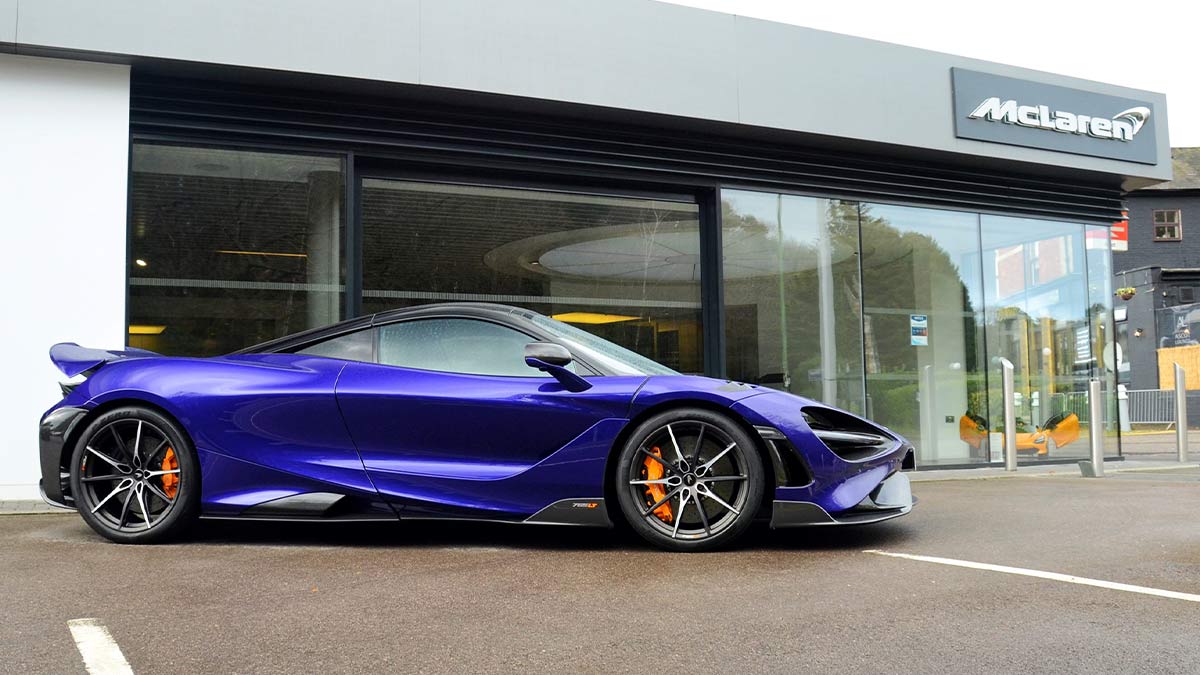McLaren Parked Outside of Stratstone McLaren Ascot Dealership