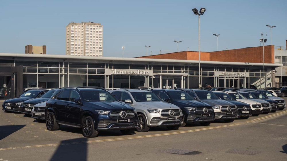 Mercedes-Benz Glasgow pitch with row of cars