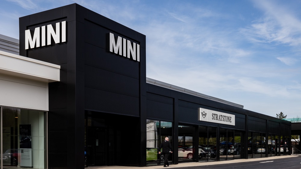 Stratstone MINI Derby Exterior