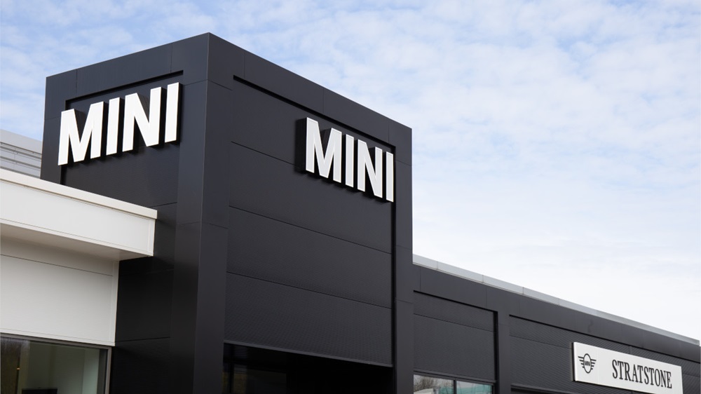 Stratstone MINI Exterior