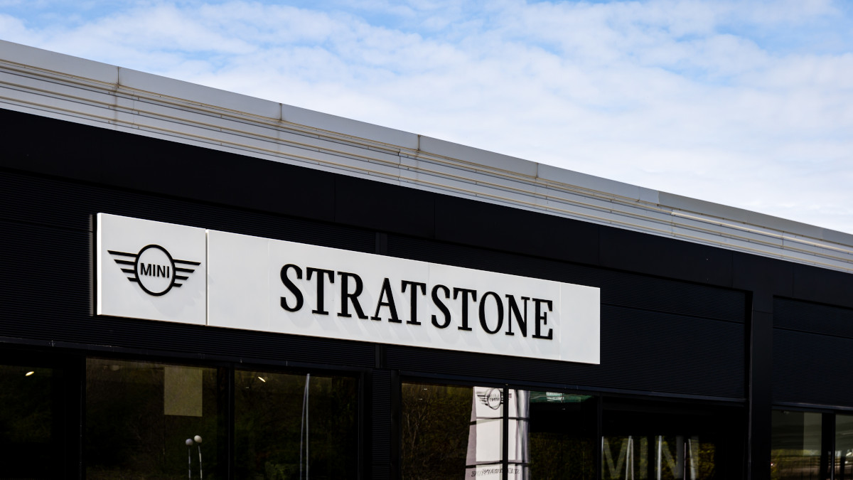 Stratstone MINI Sign