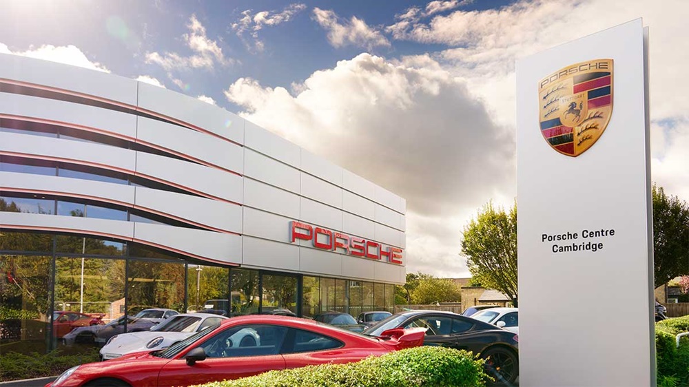 Stratstone Porsche Centre Cambridge Exterior