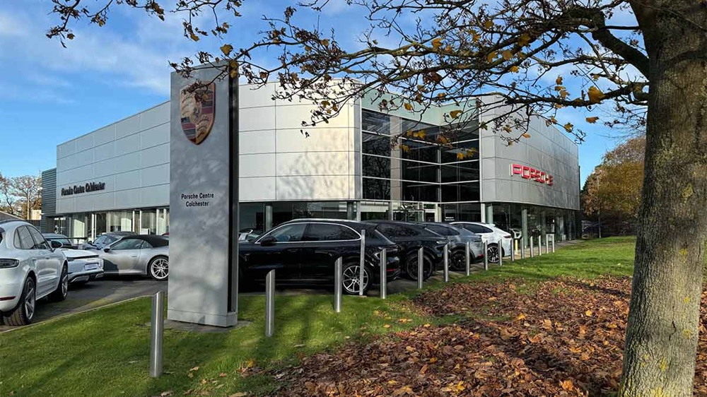 Stratstone Porsche Centre Colchester Exterior