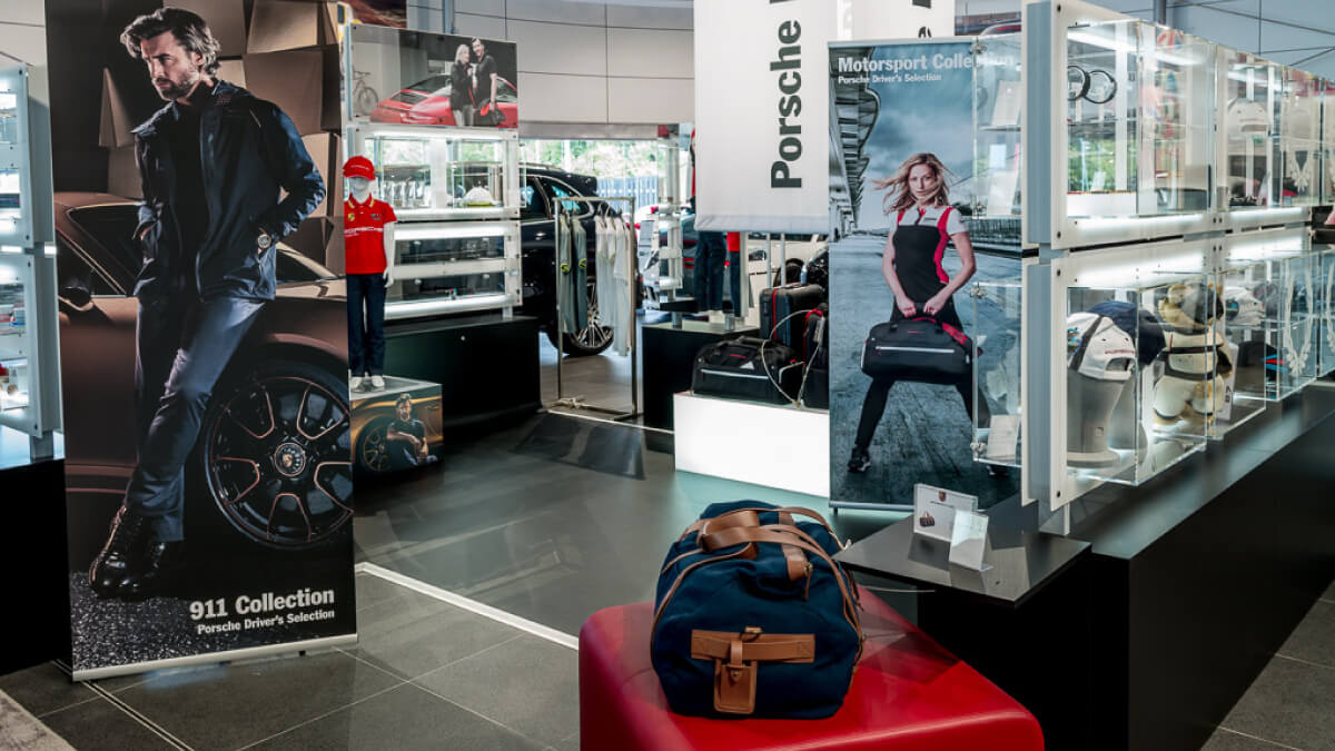 Porsche Wolves Merch