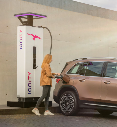 Mercedes-EQ Charging