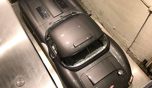 Jaguar Lightweight E-Type.