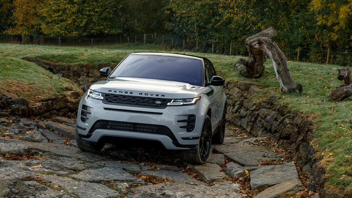 White Range Rover Evoque Off-Roading
