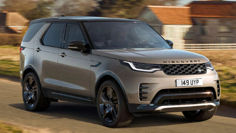 Land Rover Discovery Driving