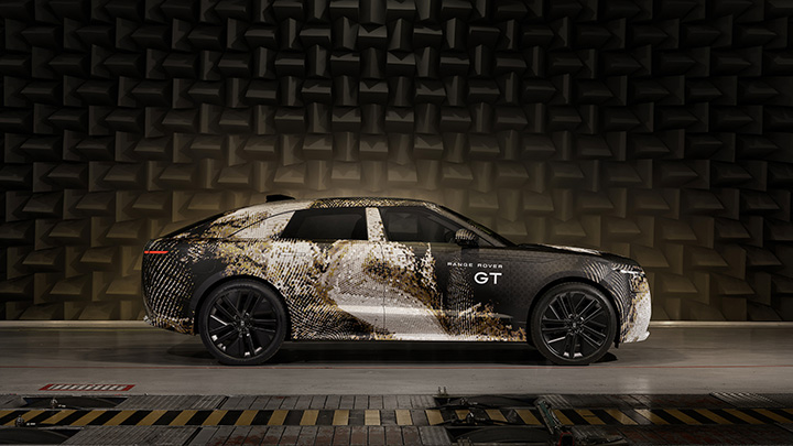 Range Rover GT Exterior Side in Studio