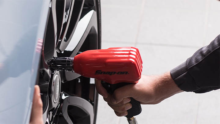 Land Rover wheel nuts being removed