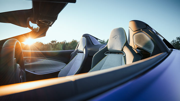 McLaren Artura Spider Interior