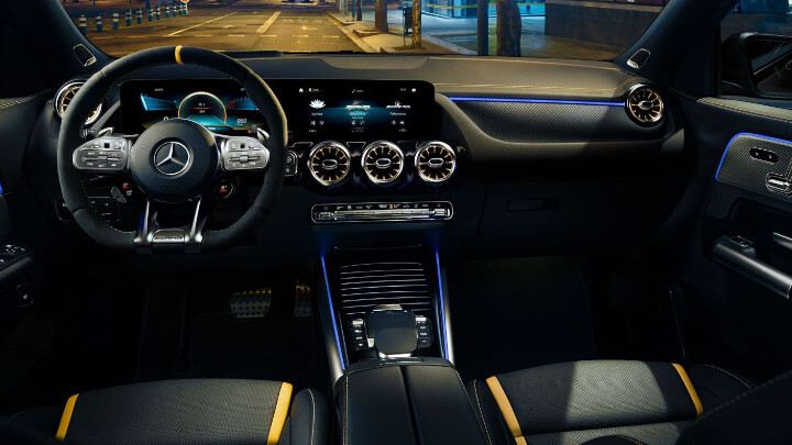 Mercedes-AMG GLA 45 Interior