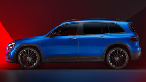 Mercedes-AMG GLB Side