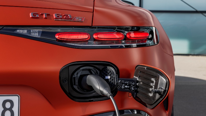 Mercedes-AMG GT Coupe charging