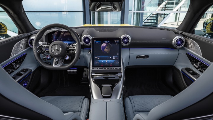 Mercedes-AMG GT Coupe interior