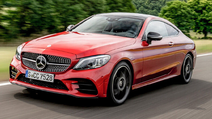 Mercedes-Benz C-Class Driving