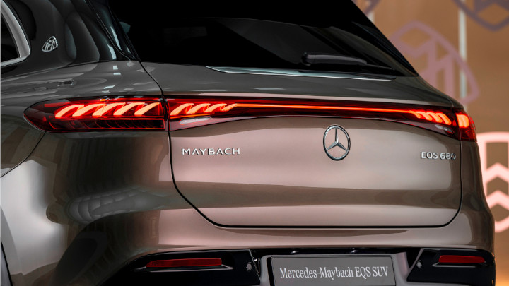 Mercedes-Maybach EQS SUV Rear
