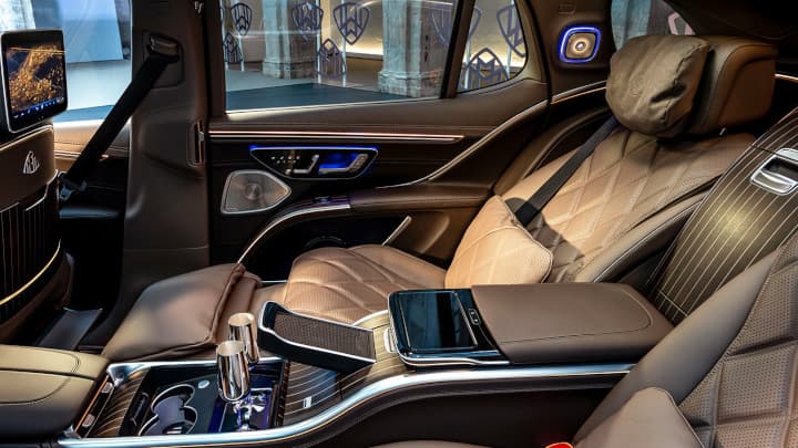 Mercedes-Maybach EQS SUV Rear Interior