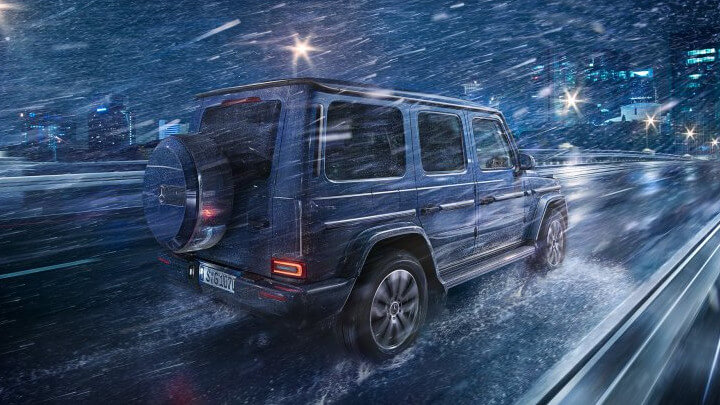 Mercedes-Benz G-Class Driving