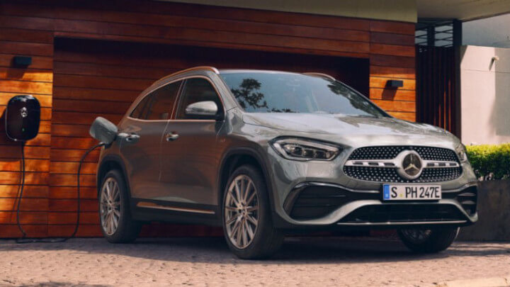 Mercedes-Benz GLA Plug-in Hybrid Charging