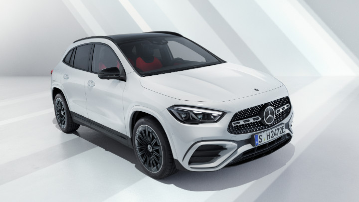 Mercedes-Benz GLA Front