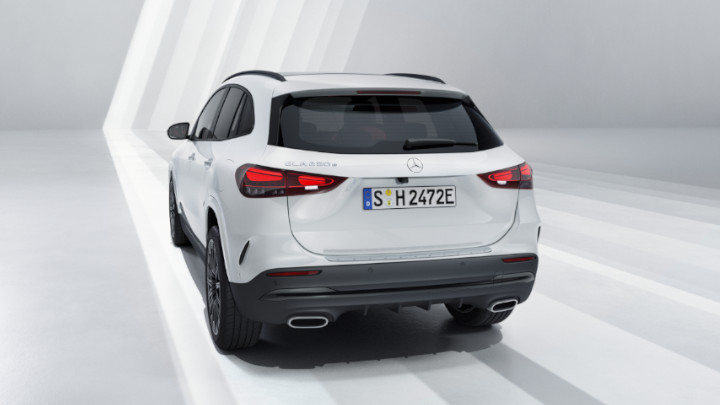 Mercedes-Benz GLA Rear