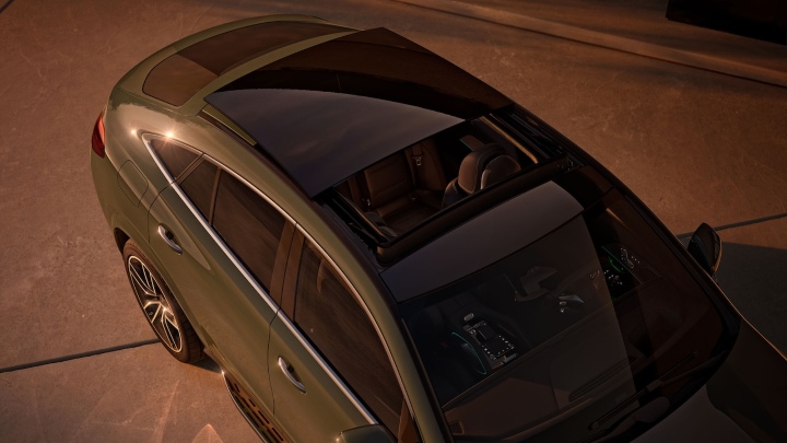 Mercedes-Benz GLE Coupe PHEV aerial