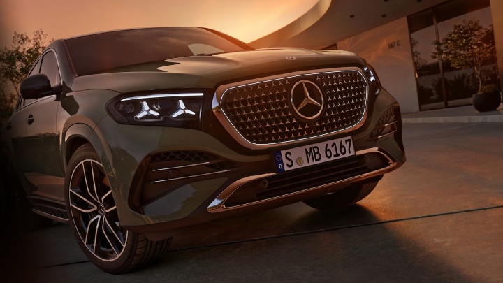 Mercedes-Benz GLE Coupe PHEV front close up
