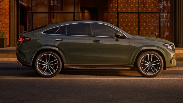 Mercedes-Benz GLE Coupe PHEV side