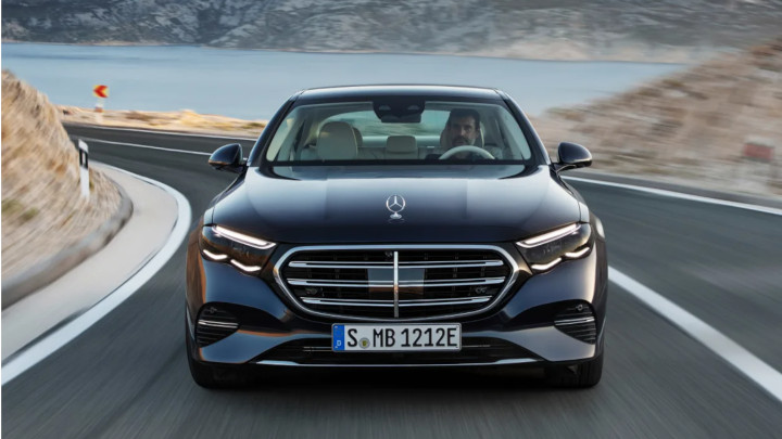 Mercedes-Benz E-Class Front