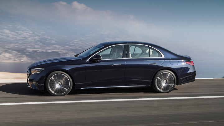 Mercedes-Benz E-Class Side