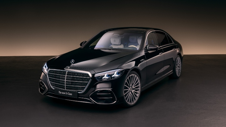 Black Mercedes-Benz S-Class dark background front angle
