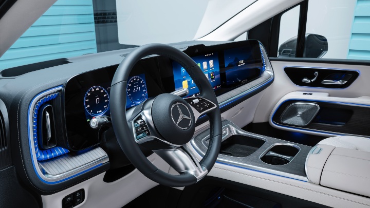 Mercedes-Benz VLE interior white dashboard