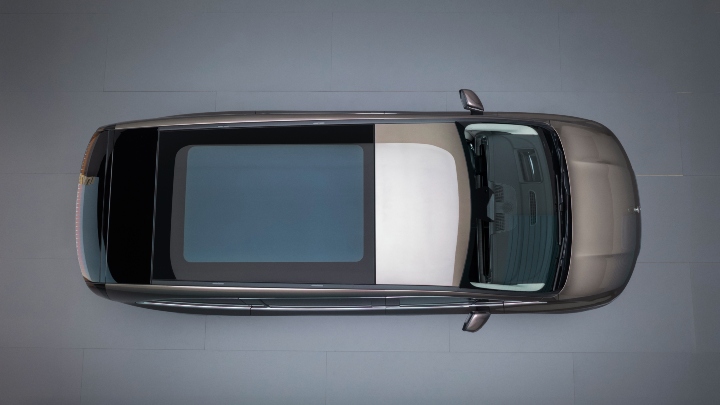 Mercedes-Benz VLE aerial side view