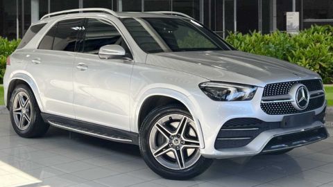 Silver Mercedes-Benz GLE AMG Line Exterior Front Static