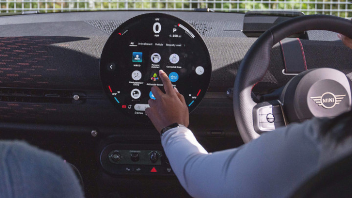 MINI Countryman Infotainment