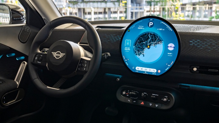 MINI Aceman interior dashboard