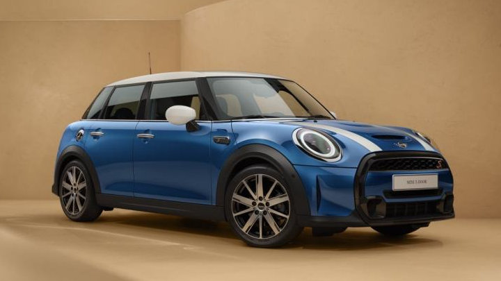 Nearly-New MINI 5-door Hatchback
