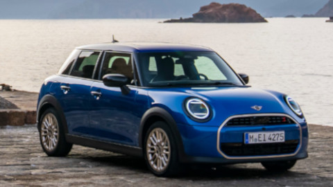 MINI Cooper 5-Door Hero