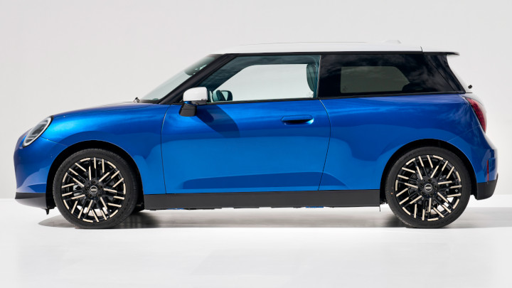 MINI Cooper Electric Side
