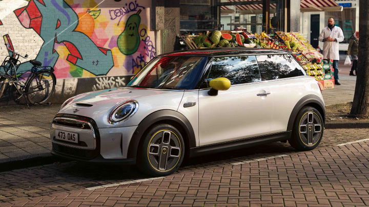 MINI 3-door Electric Side