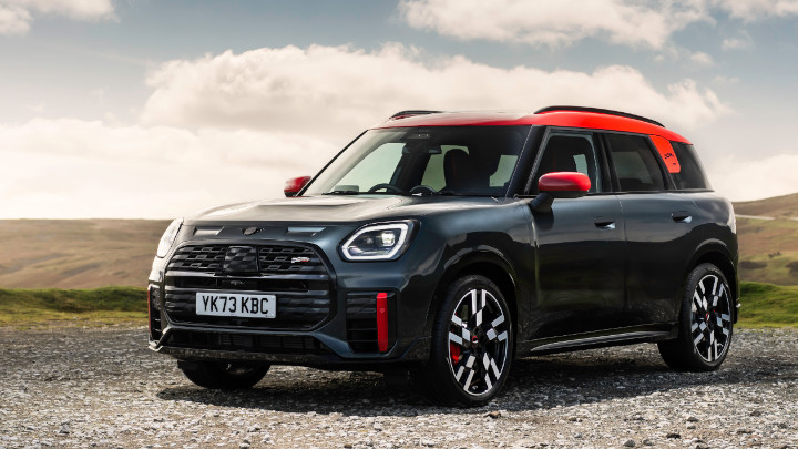 MINI John Cooper Works Countryman Front Angle
