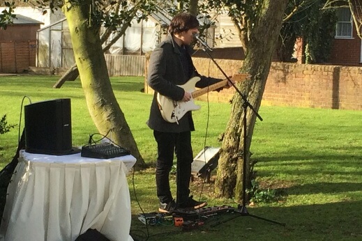 stratstone land rover woodford hibernot