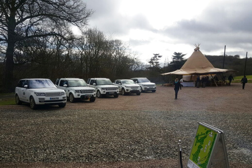 stratstone land rover hibernot car display