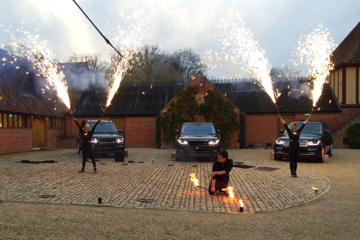 stratstone land rover hibernot car display
