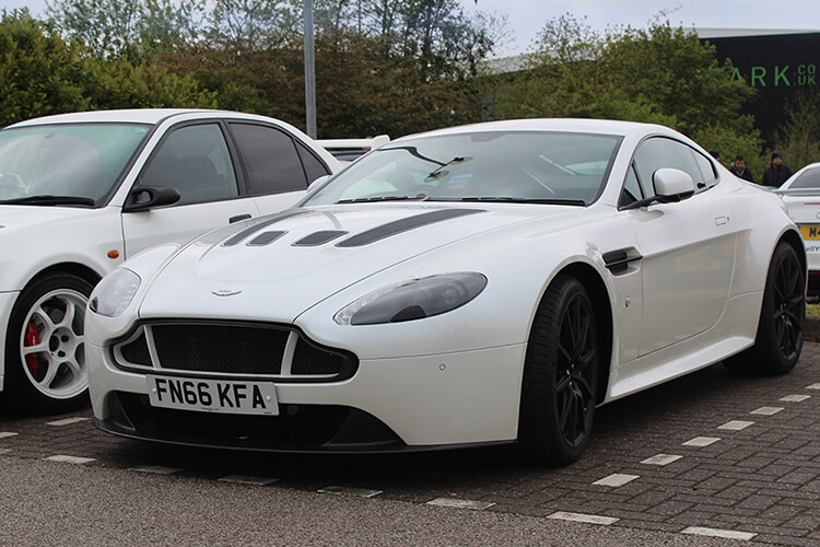 aston martin v12 vantage s