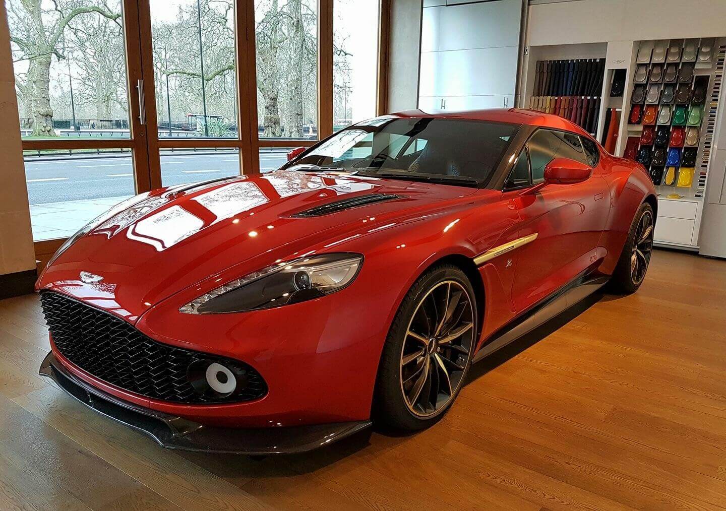 aston martin vanquish zagato