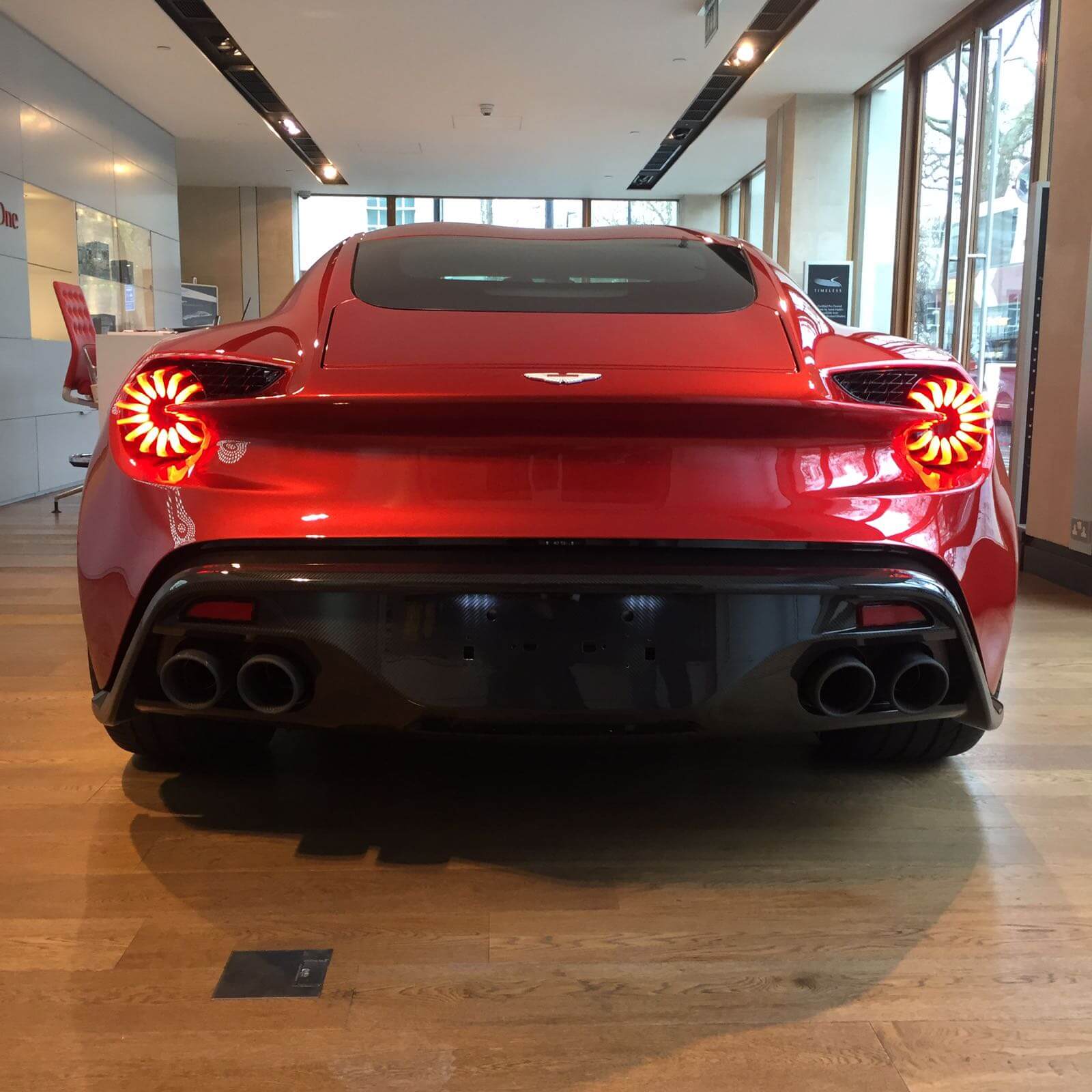 aston martin vanquish zagato
